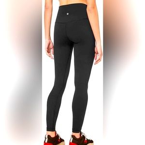Black Lululemon align leggings